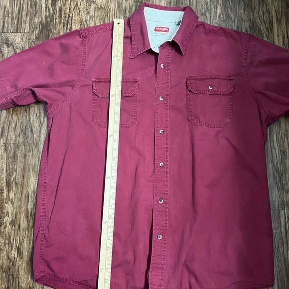 Premium Quality Wrangler button down shirt - Picture 3 of 5